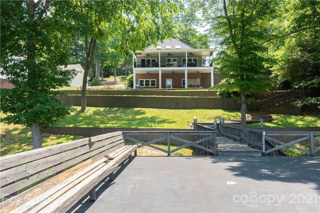 230 Arroyo Drive - Photo 1