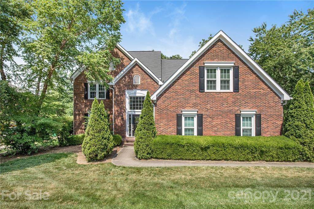 6118 Glen Manor Drive - Photo 1