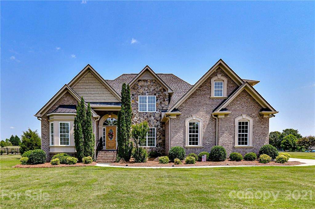 4929 Campobello Drive - Photo 1