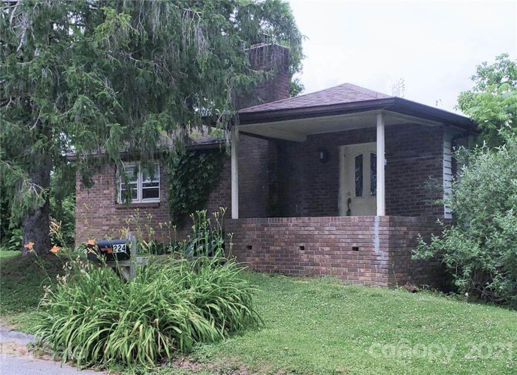 224 Oakhurst Street - Photo 1