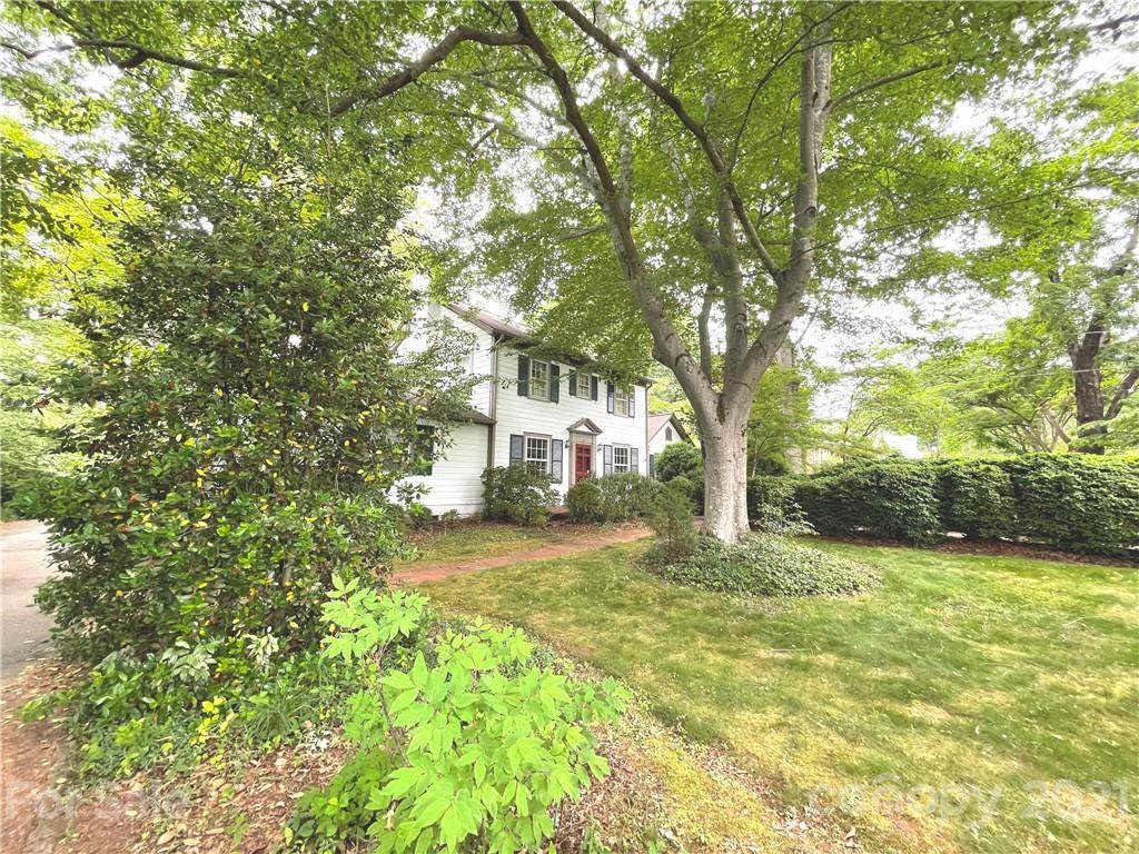 311 Woodsway Lane - Photo 1
