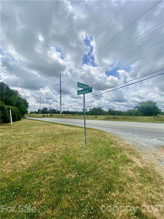 15925 Idlewild Road - Photo 1