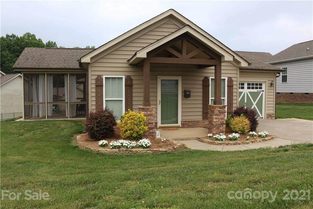 220 Broad Street - Photo 1