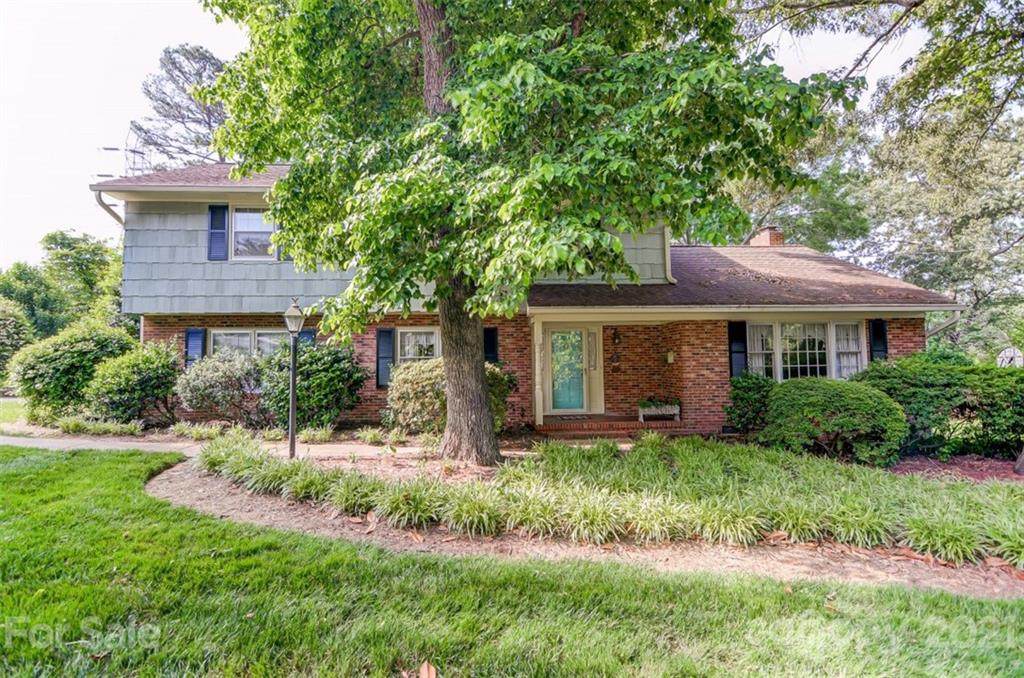 1517 Laurel Lane - Photo 1