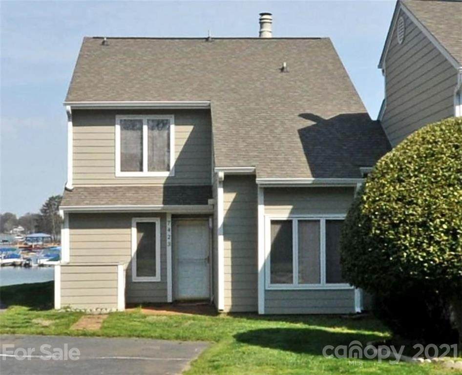 7423 Mariner Cove Drive - Photo 1