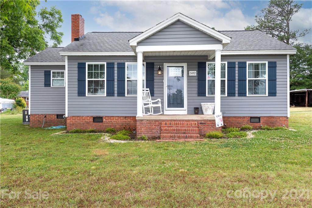 502 Memorial Drive - Photo 1