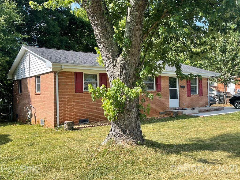 4331 Briarhill Drive - Photo 1
