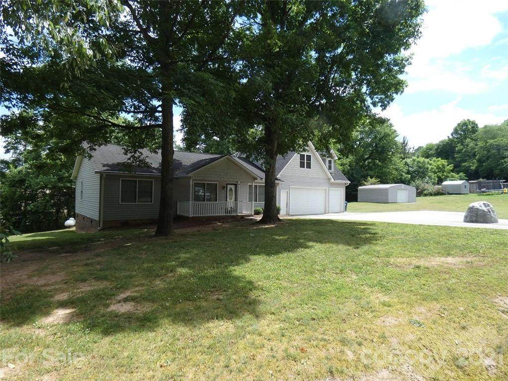 2308 Fowler Street - Photo 1