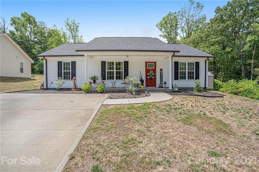 47 Lakewood Court - Photo 1