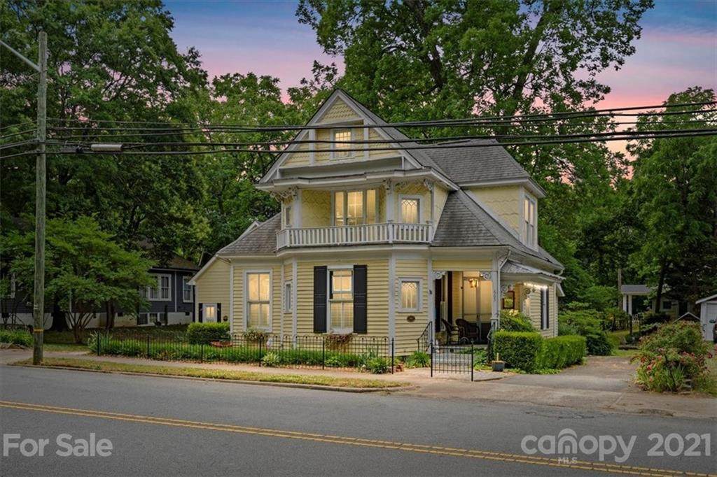 605 Franklin Street - Photo 1