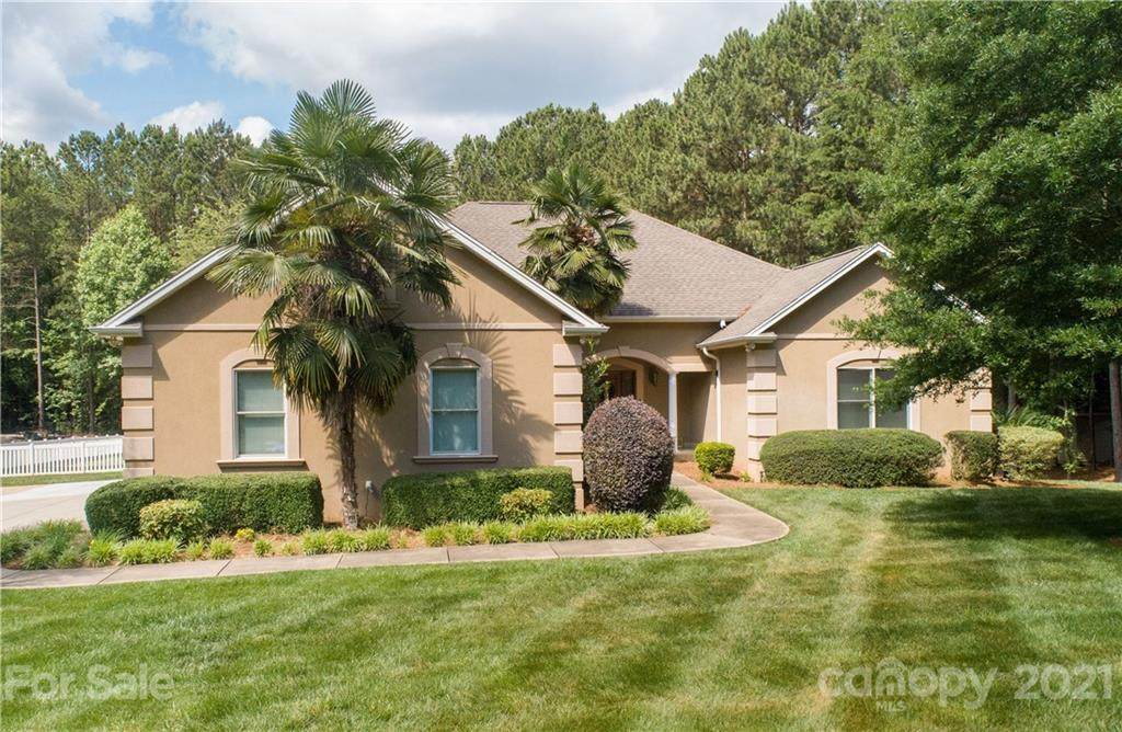 5203 Lake Wylie Road - Photo 1