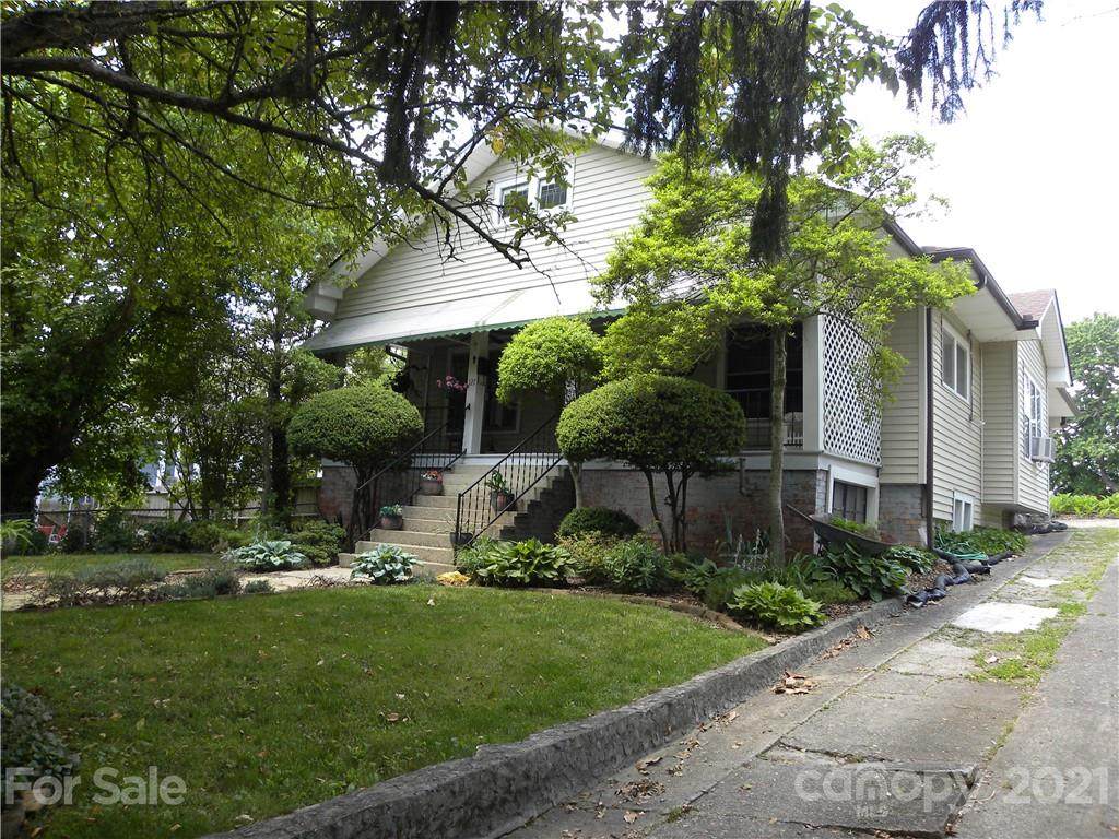 127 Pennsylvania Avenue - Photo 1