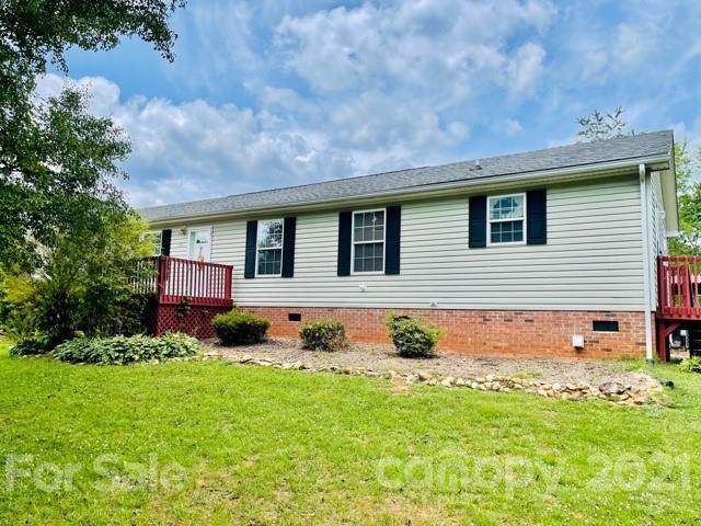 1828 Pine Hollow Place - Photo 1