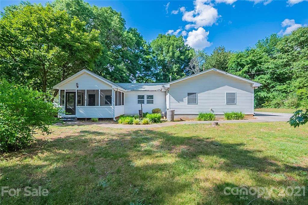 12822 Hamilton Road - Photo 1