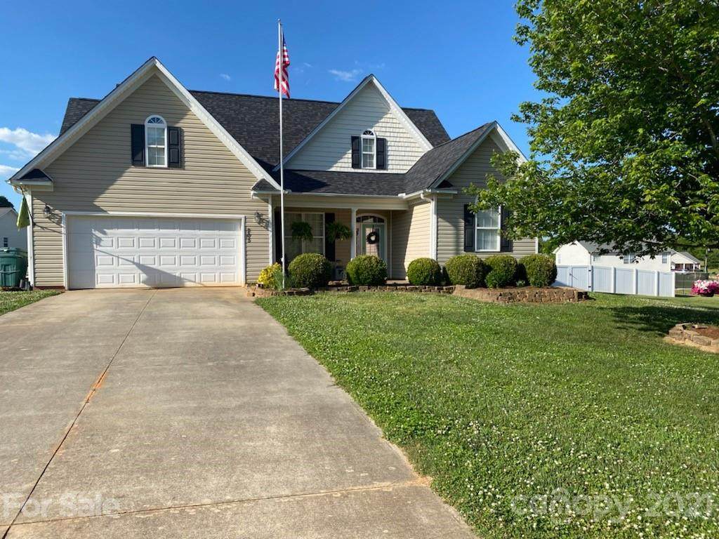 205 Oak Brook Lane - Photo 1