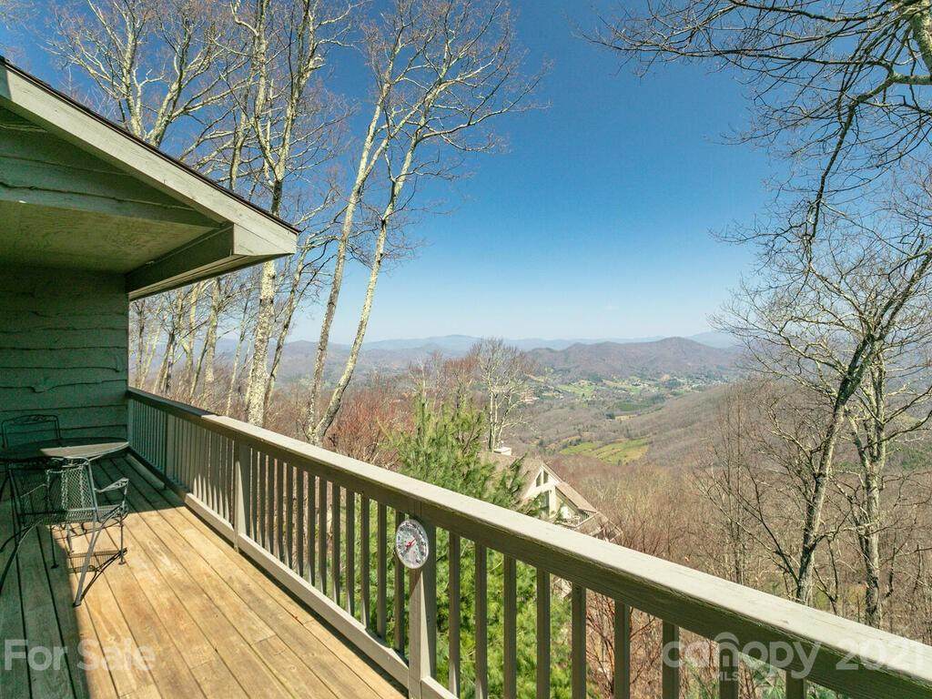133 Clubhouse Drive - Photo 1