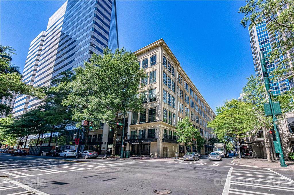 127 Tryon Street - Photo 1