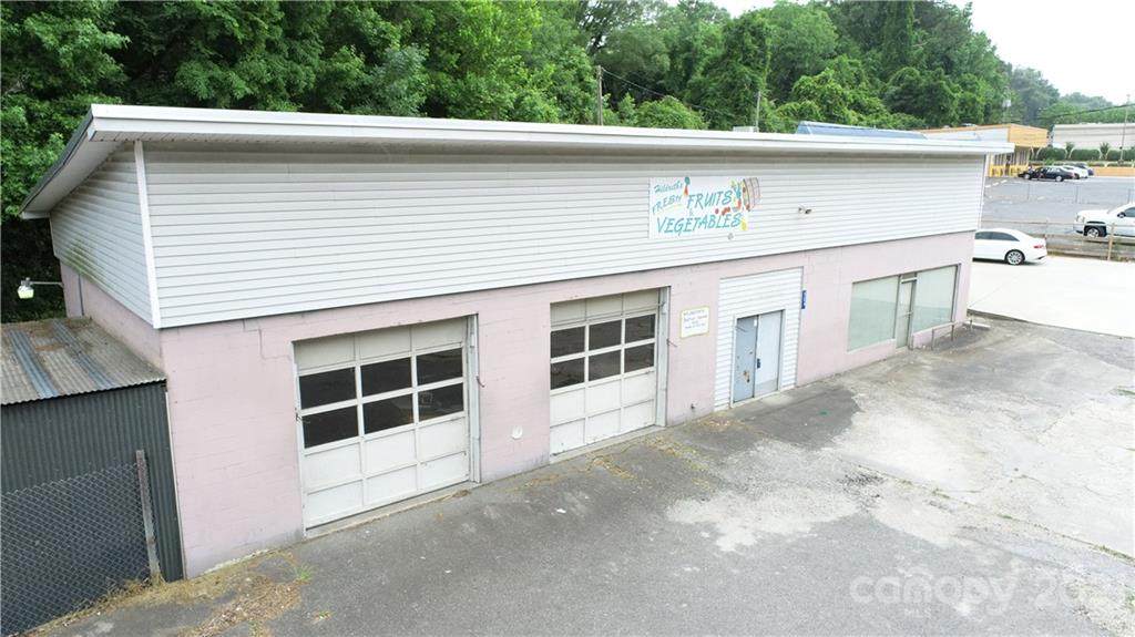 504 Caswell Street - Photo 1