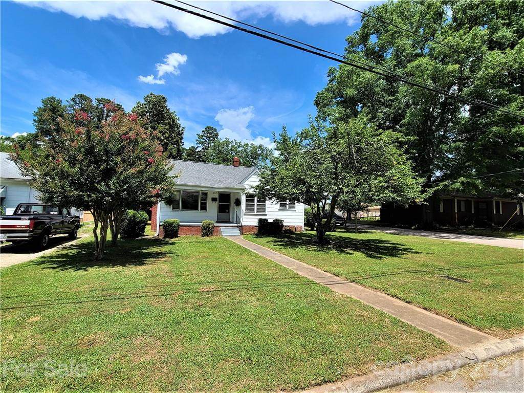300 Ackert Avenue - Photo 1
