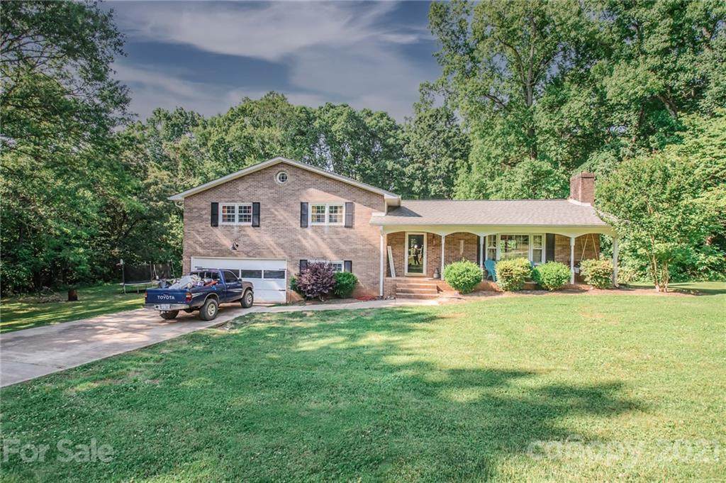 551 Starnes Farm Road - Photo 1