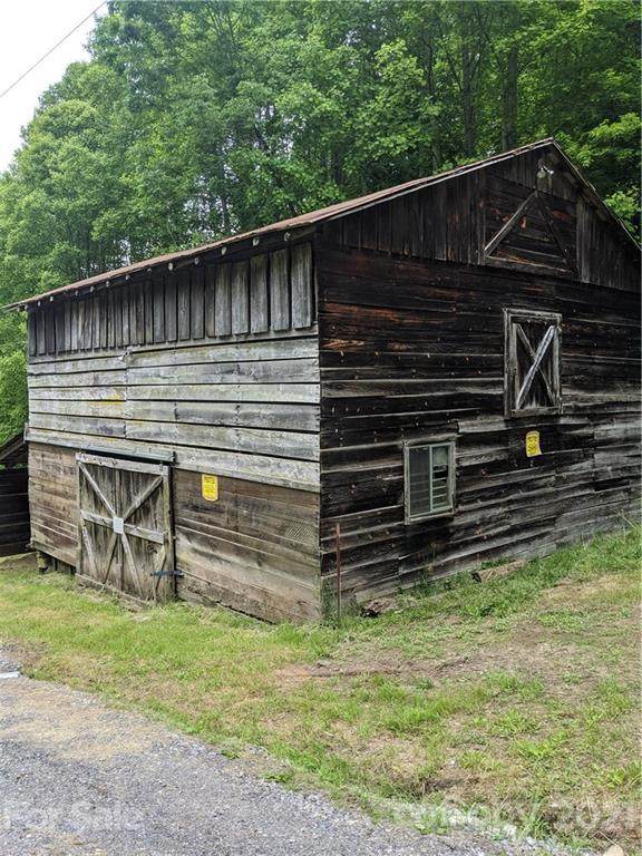 635 New Ground Road - Photo 1