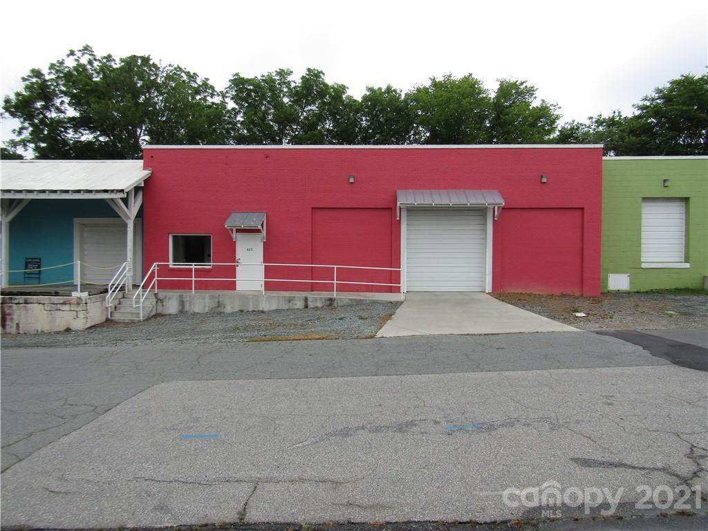 429 Crow Street - Photo 1