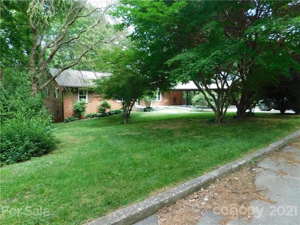 418 Comet Drive - Photo 1