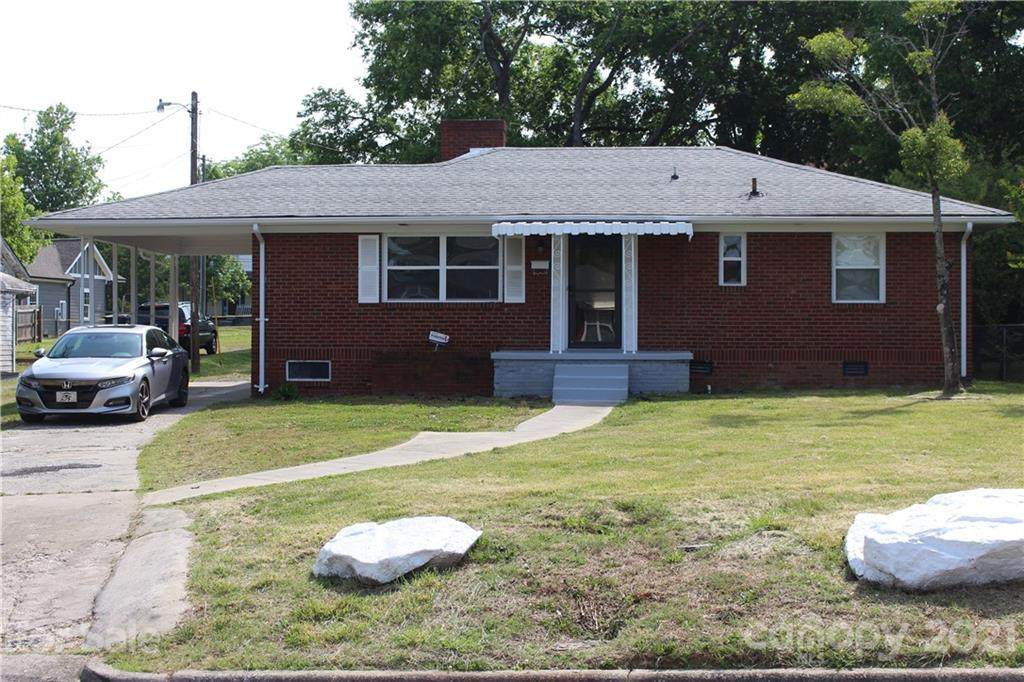 219 Lincoln Street - Photo 1