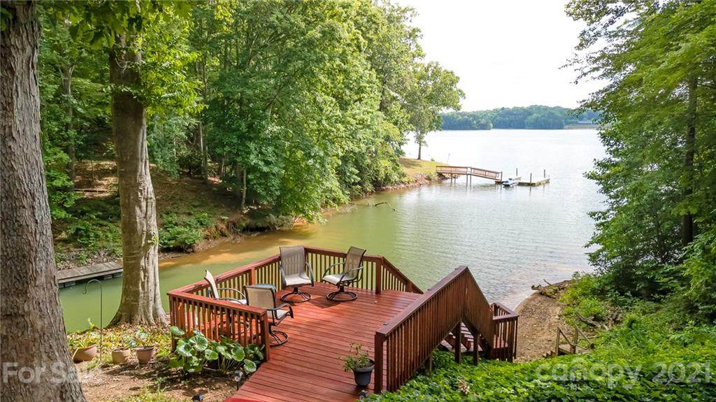 1780 Sherwood Court - Photo 1