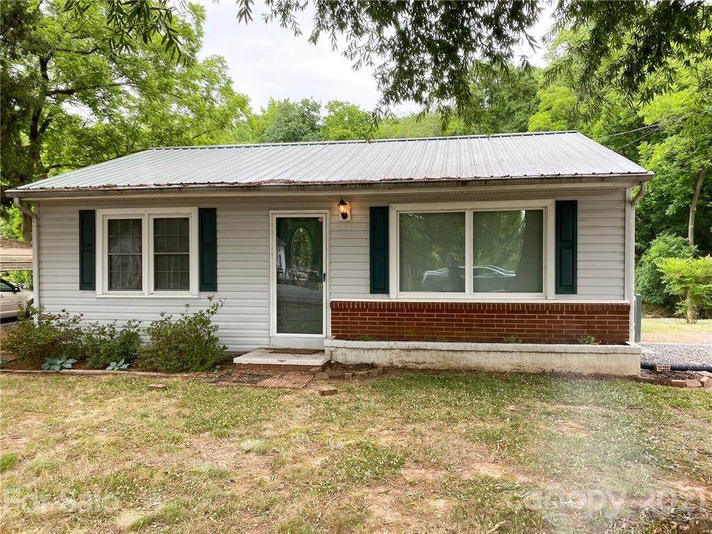 520 Pee Dee Avenue - Photo 1