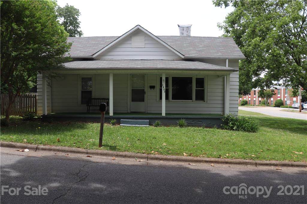 1402 Ashe Avenue - Photo 1