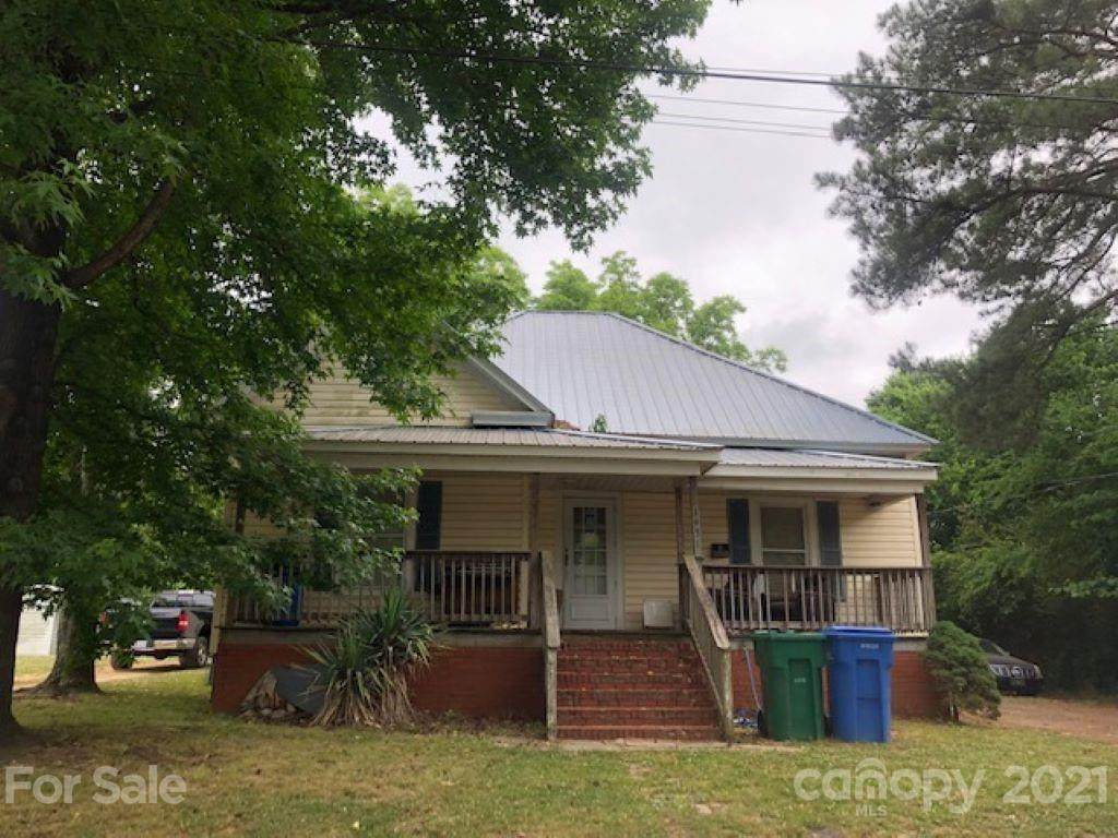 1431 Sunset Avenue - Photo 1