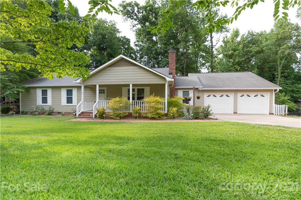 487 Plantation Road - Photo 1