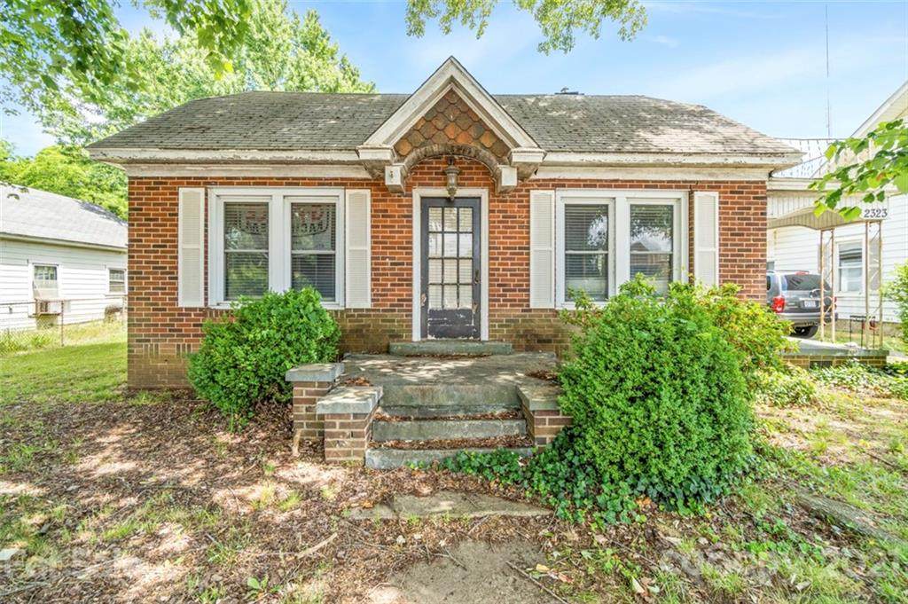 2323 Main Street - Photo 1
