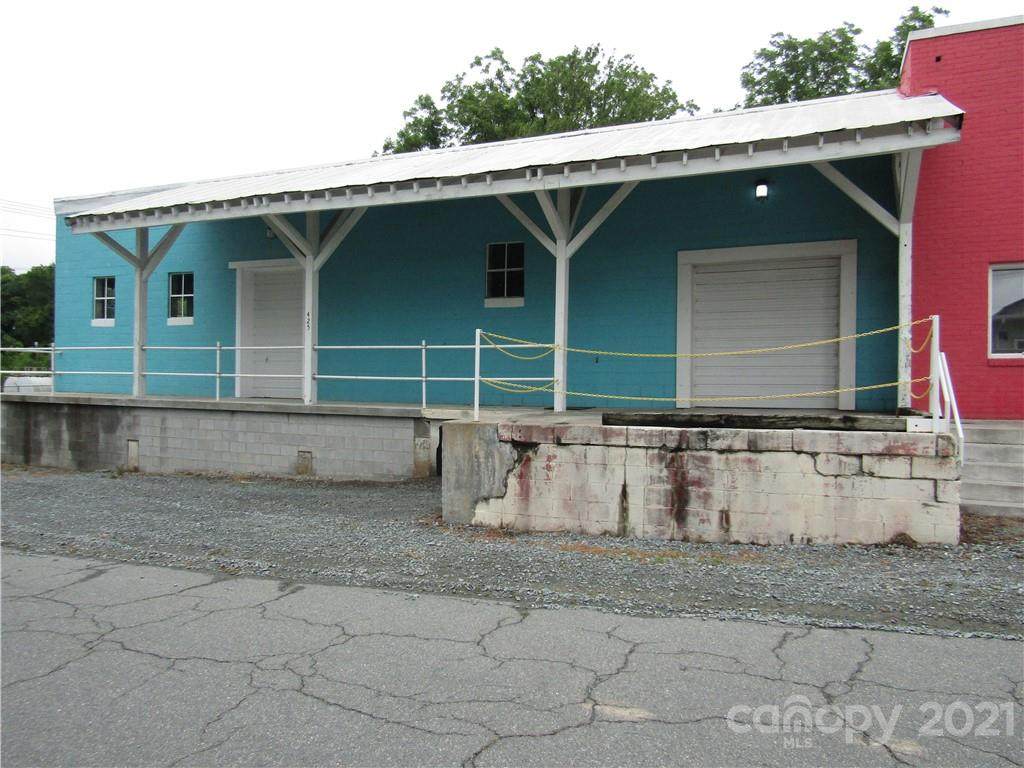 425 Crow Street - Photo 1