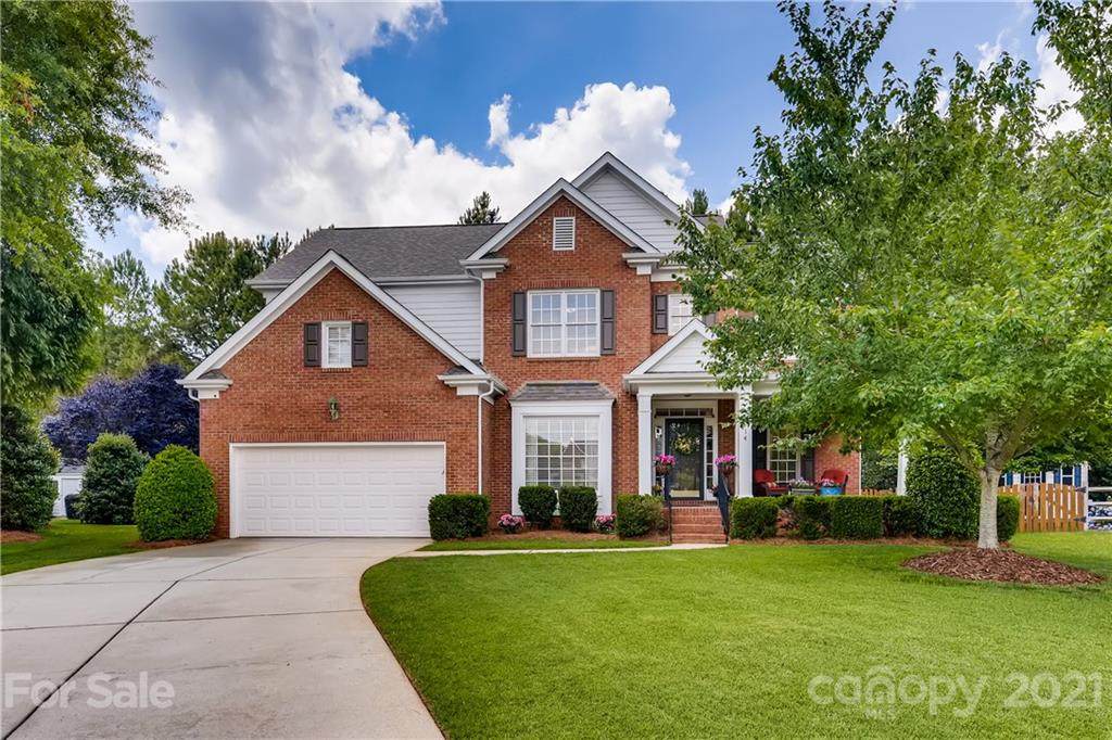 114 Andover Place - Photo 1