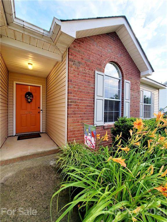 1032 Ridgefield Circle - Photo 1