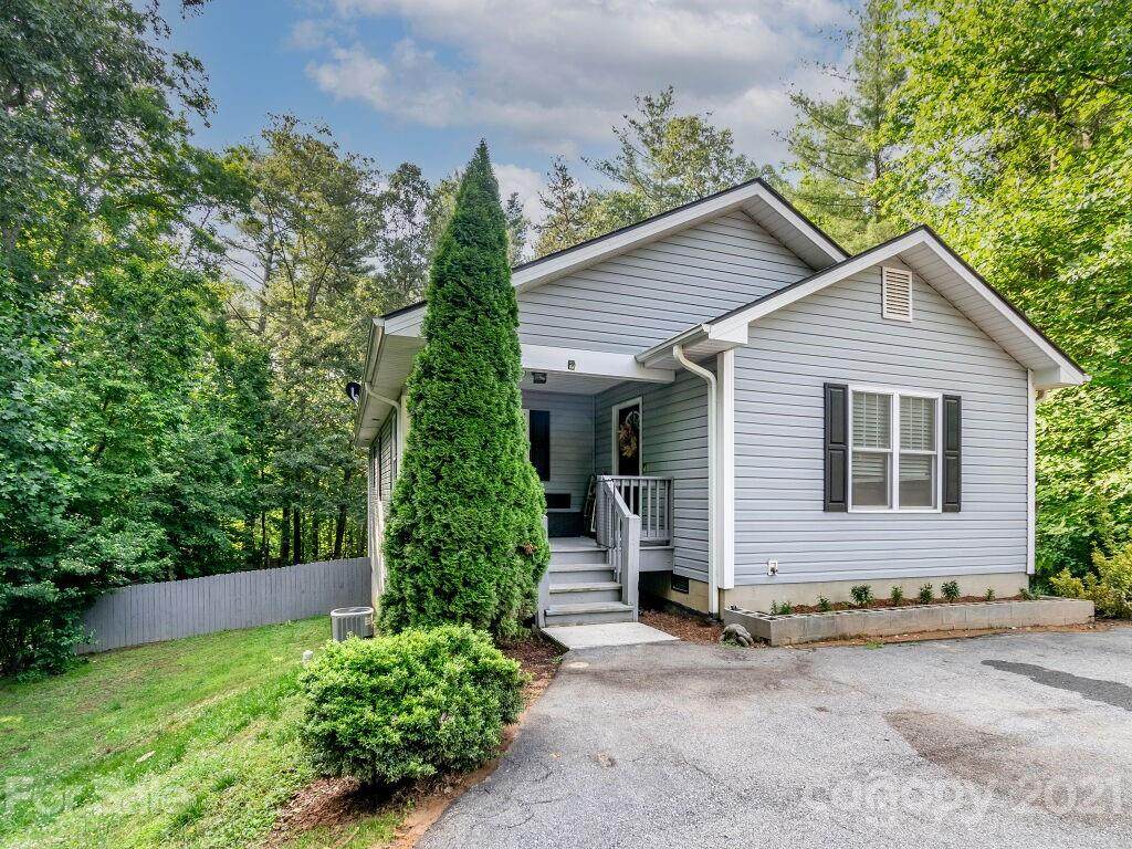 152 Victoria Springs Drive - Photo 1
