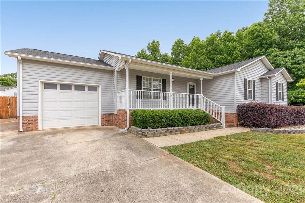 709 Bowen Drive - Photo 1