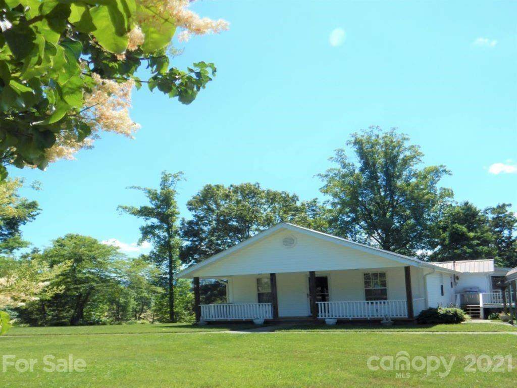 1822 Bear Creek Road - Photo 1