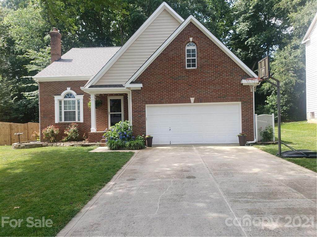122 Meadow Pond Lane - Photo 1