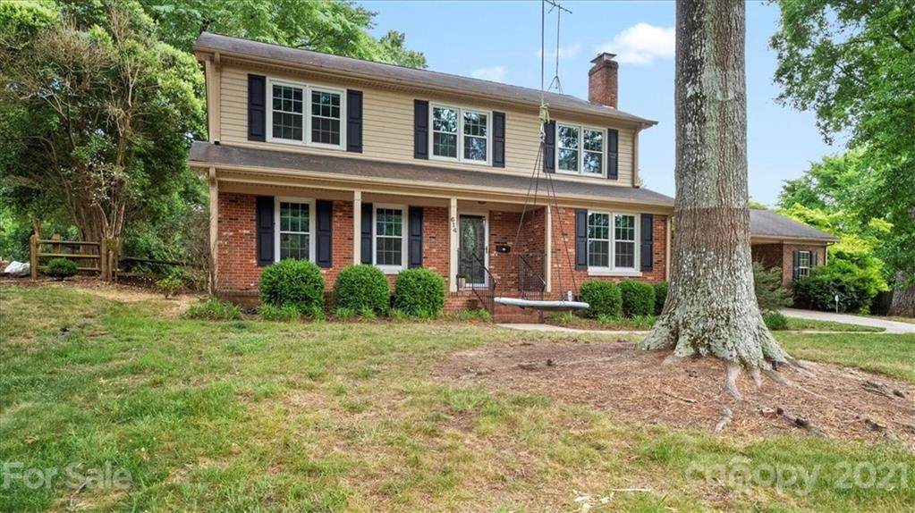 614 Nottingham Drive - Photo 1
