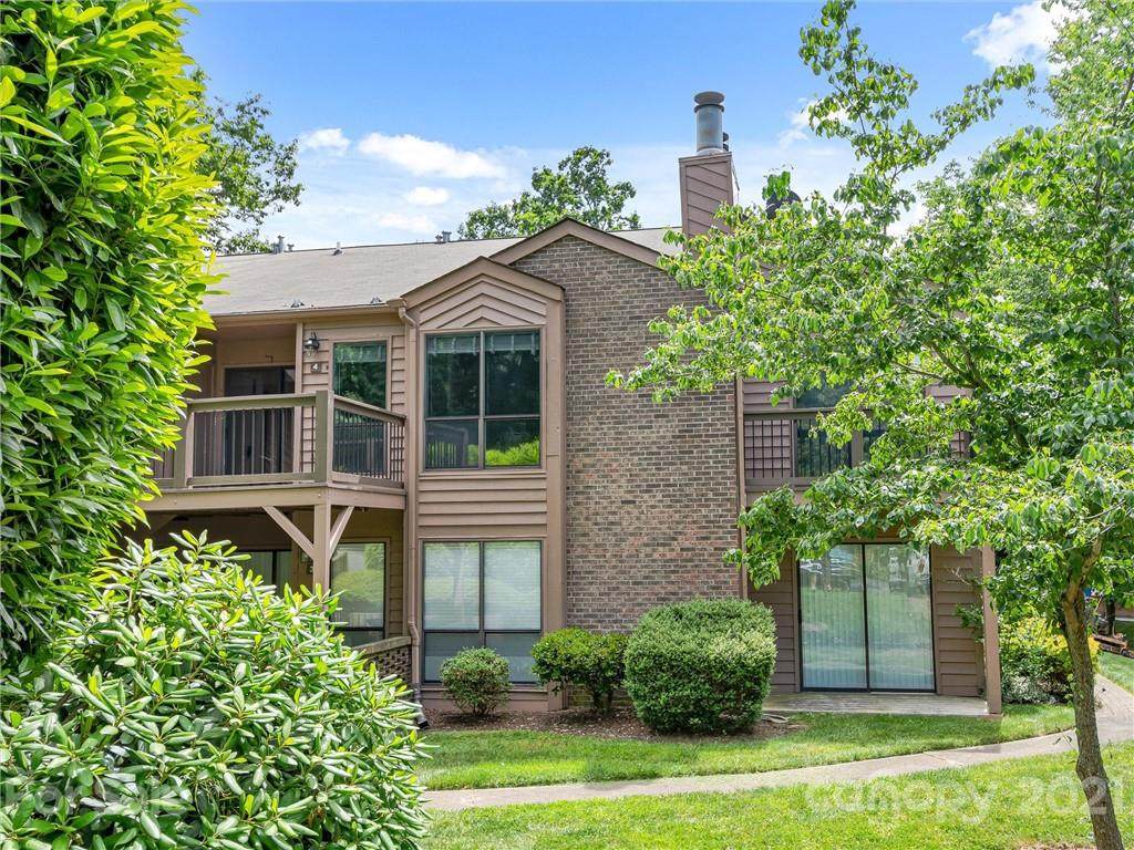 4 Ravencroft Lane - Photo 1