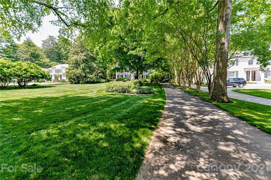 1934 Overhill Road - Photo 1