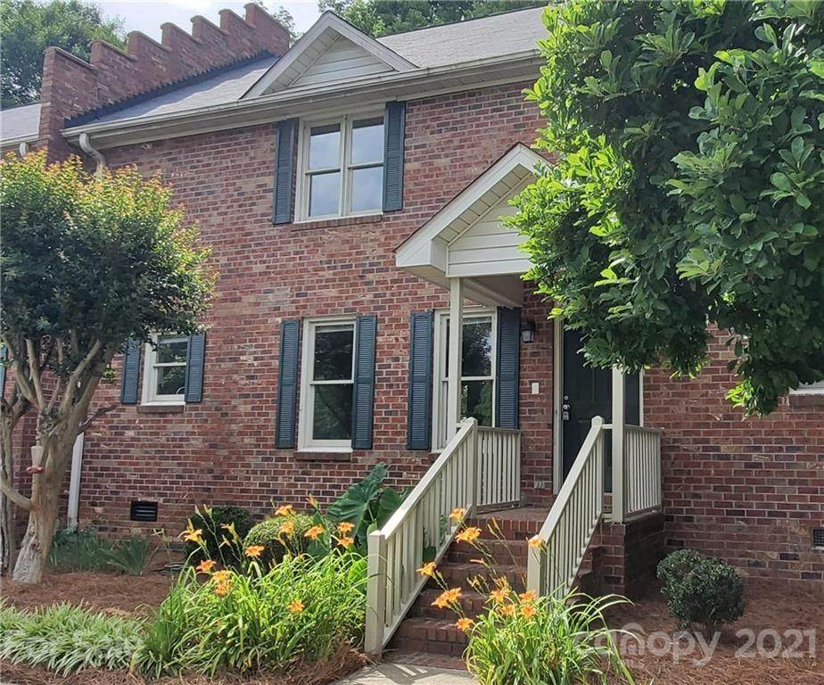 1134 Crestmont Drive - Photo 1