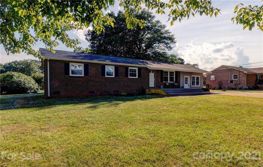 1525 Post Road - Photo 1
