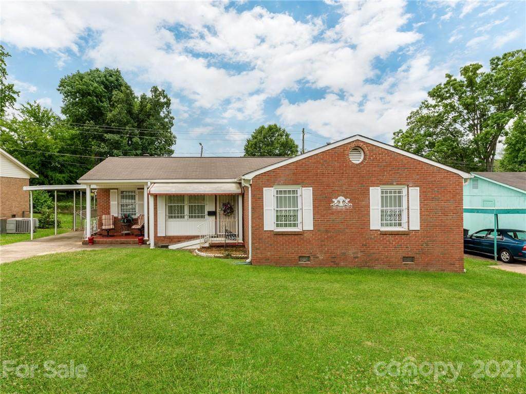 1530 Montana Drive - Photo 1