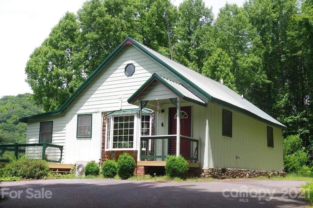 225 Baldridge Drive - Photo 1