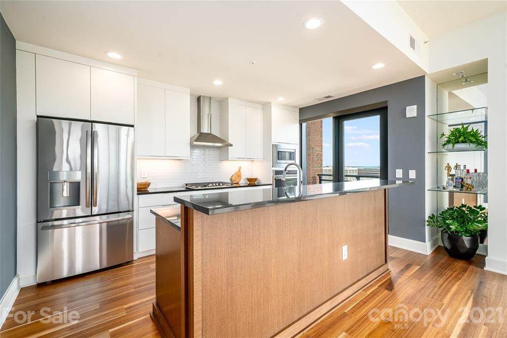 122 Harrington Street - Photo 1
