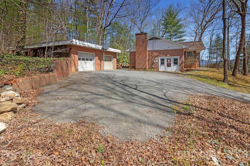 731 New Leicester Highway - Photo 1